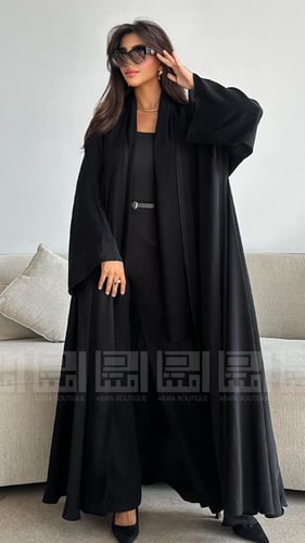 عباية كلوش سوداء صيفية أنيقة بقماش بودرة- 1321
