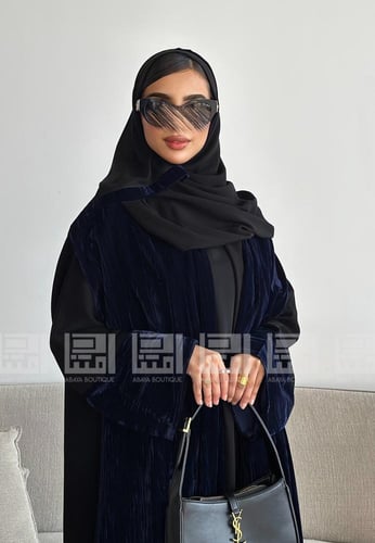 عباية شتوية كحلية متعددة الأقمشة بتصميم A Line ومخ...