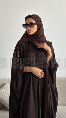 عباية حرير بني بالكريستال بتصميم بشت مريح و بارد-...