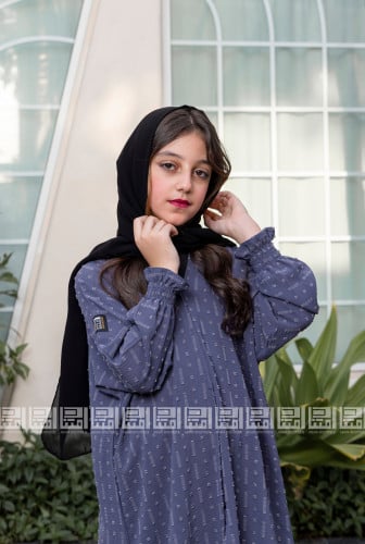 عباية رمادية بقماش منقط 5007