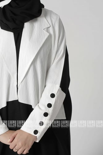 عباية رسمية باللون الأبيض والأسود 1226