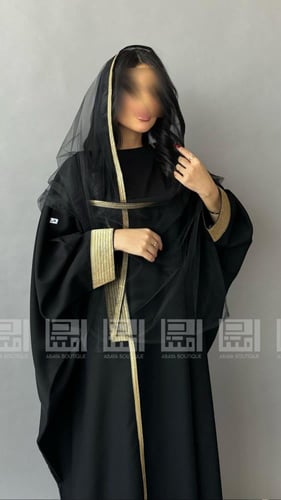 عباية يوم التأسيس بشت فخمة بتصميم فراشة ملكية- 153...