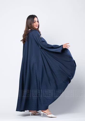 عباية كلوش صيفية بقماش حراير كحلي مخطط بتصميم A LI...