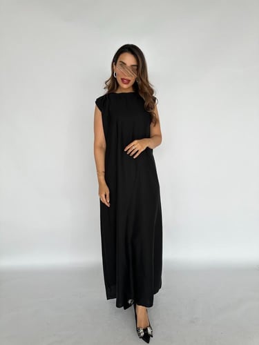 مجموعة من 3 فساتين تحت العباية 2055