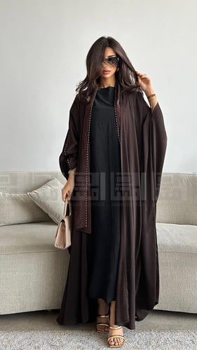 عباية حرير بني بالكريستال بتصميم بشت مريح و بارد-...