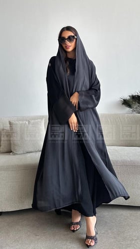 بكج عبايتين عباية يومية أنيقة و عباية حراير البنية...
