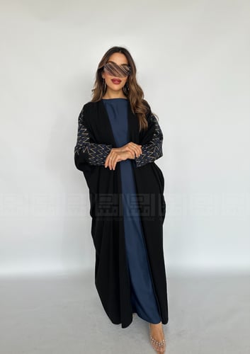 عباية سوداء بشت بتطريز في الأكمام - 1417