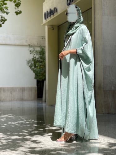 عباية بشت تركوازية مع تفاصيل سوداء 1045