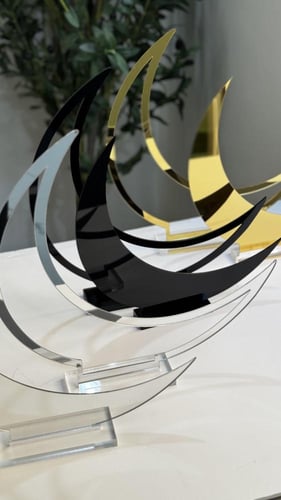 اكرليك هلال كبير