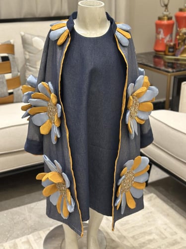 فستان جنز من قطعتين انيق مزين بورد ثري دي