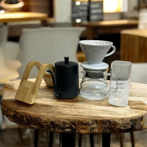 عرض ادوات التقطير