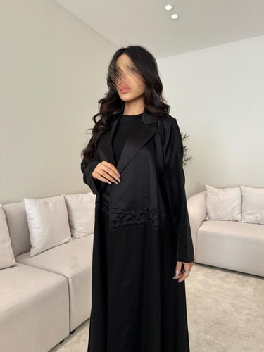 عباية سوداء فخمة