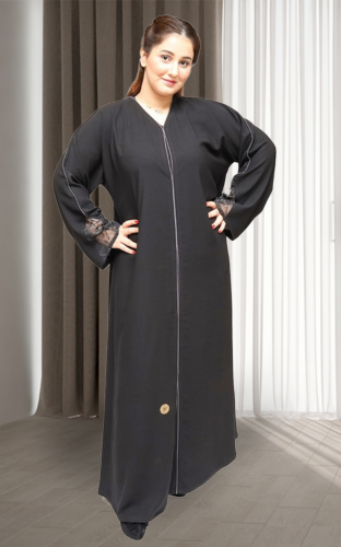 عباية اسود بدانتيل في الكم