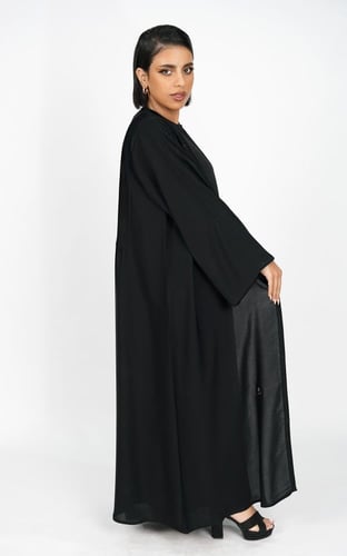 عباية اسود نص كلوش بكسرات