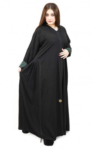 عباية اسود بكسرات