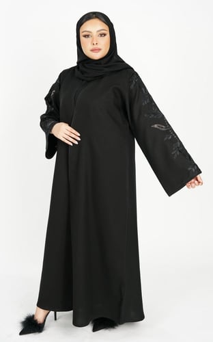 عباية اسود تطريز