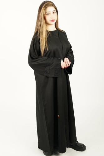 عباية اسود نص كلوش