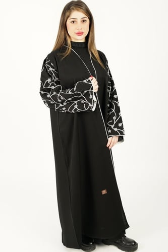 عباية اسود بتطريز ابيض علي الاكمام