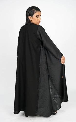 عباية نص كلوش تفتة بكرستال
