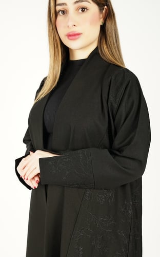 عباية تطريز اسود