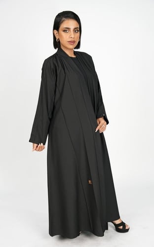 عباية اسود عملية