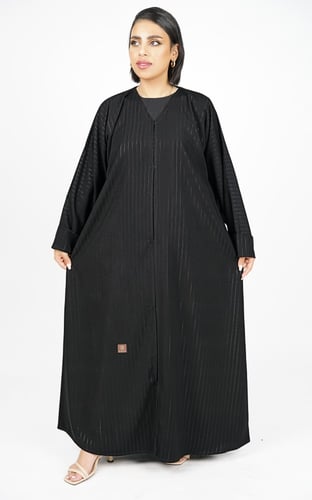 عباية اسود عملية