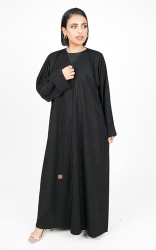عباية اسود عملية