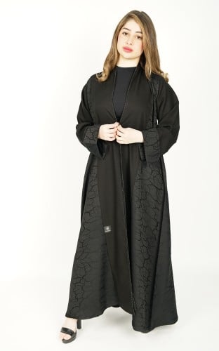 عباية اسود نص كلوش بقيطان
