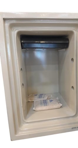 خزنة فيتنامية موديل 56 طويلة بوزن 60 كيلو القياسات...