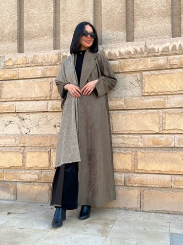 عباية قصة بليزر