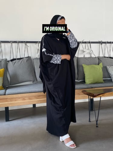 Shiny girl (black)