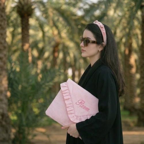 حافظة لابتوب - مطرزة بالأسم