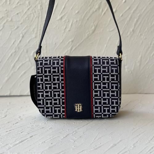 كروس بودي تومي هيلفيغر