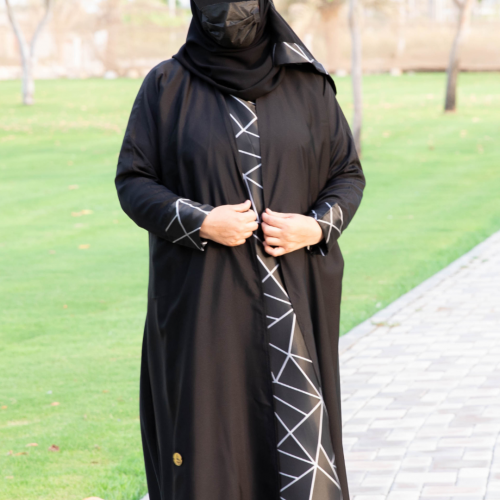 عباية لف بمردّ داخلي وأكمام طبقة جاكار