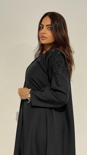 عباية لؤلؤة المساء