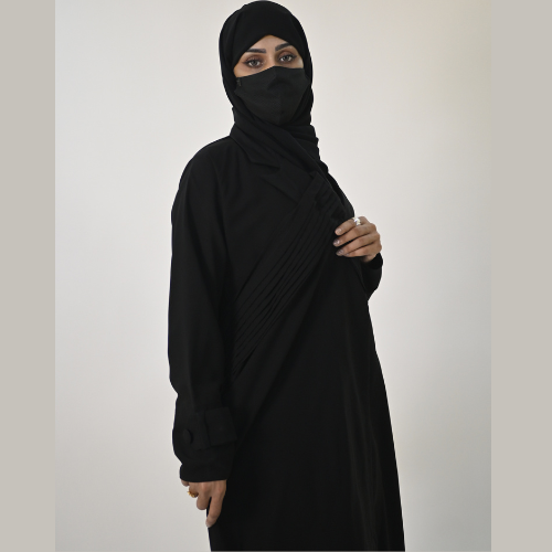 عباية بليزر بشريط كسرات ملفوف