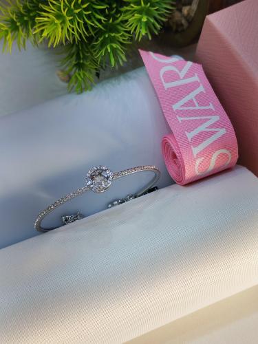 اسواره ماركة SWAROVSKI مع الملحقات