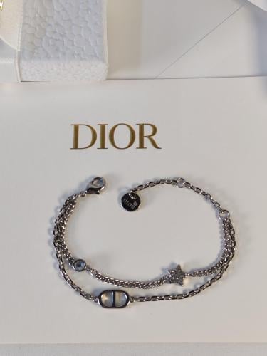 اسواره ماركة Dior مع الملحقات