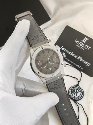 ساعة هوبلت الرجالية مع جميع ملحقاتها