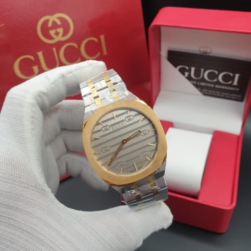 ساعة قوتشي هاي كوالتي مع ملحقاتها