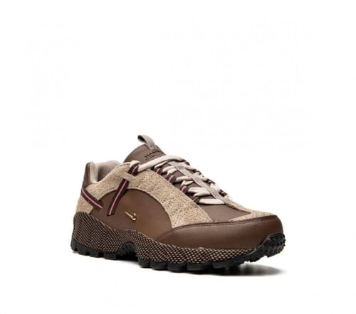 شوز نايك جاكيموس