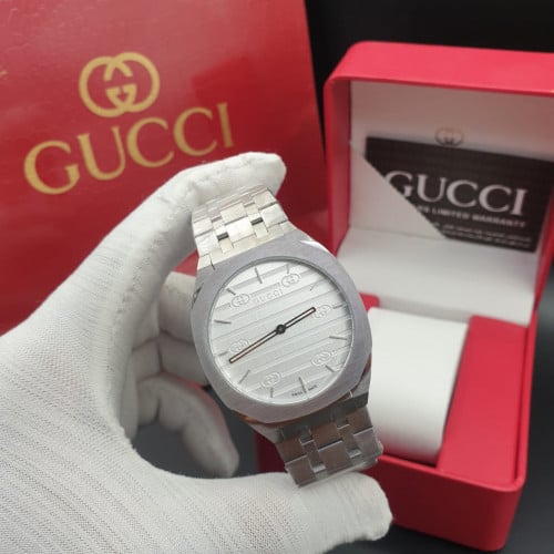 ساعة قوتشي هاي كوالتي مع ملحقاتها