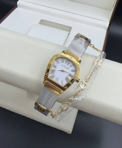 ساعة اجنر النسائية مع جميع ملحقاتها