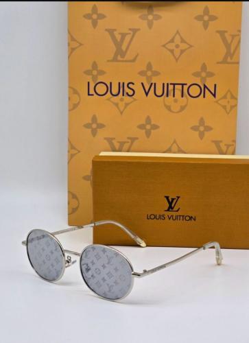 نظارة شمسية LOUIS VUITTON هاي كواليتي مع ملحقاتها