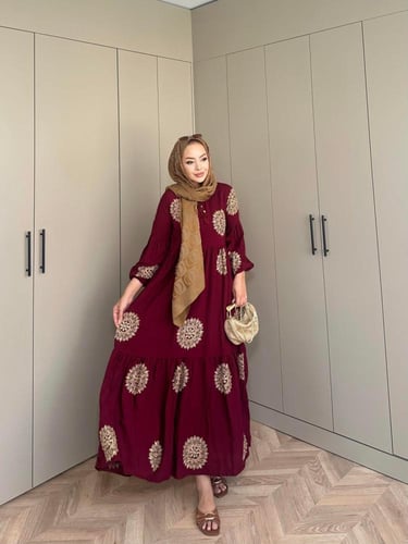 فستان بتصميم عصري