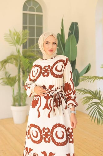 فستان بتصميم عصري