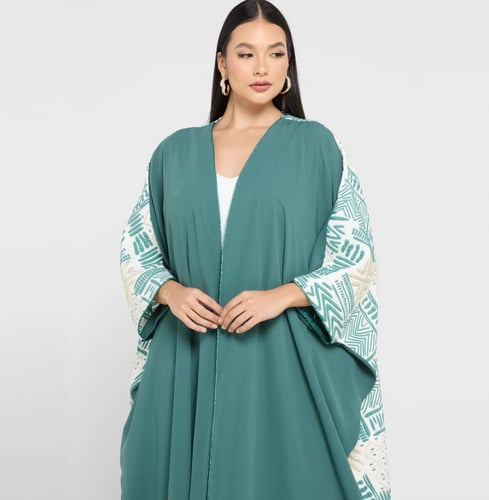 عباية تركية ناعة وفريدة