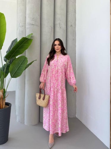 فستان بطلة ناعمة