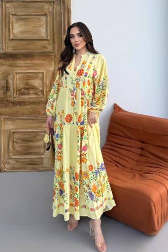 فستان أنيق بألوان ناعمة