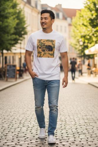 ذا نورث فيس تيشيرت